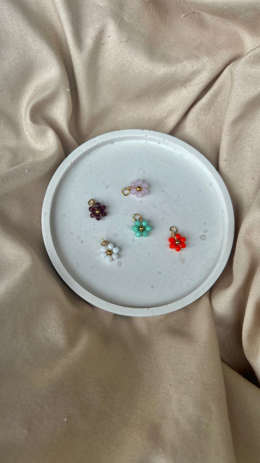 Charm fleur en perle